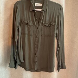 Abercrombie & Fitch olive shirt